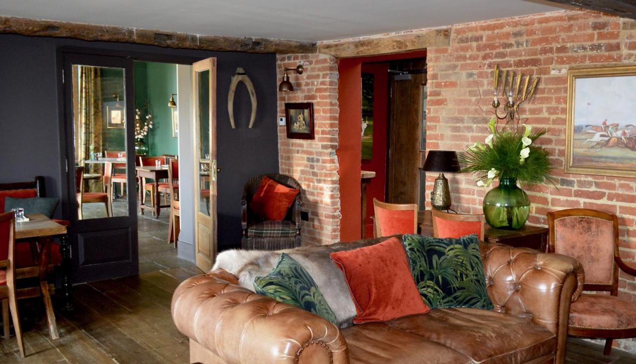The Brisley Bell Hotel Eksteriør billede